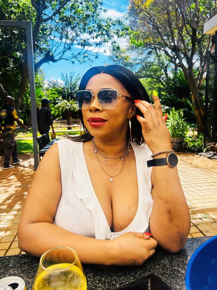 Regina Sugar Mummy Wants a Classy Companion, Age 23–33